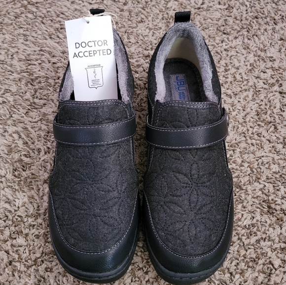 JBU TIDE - Picture 1 of 6